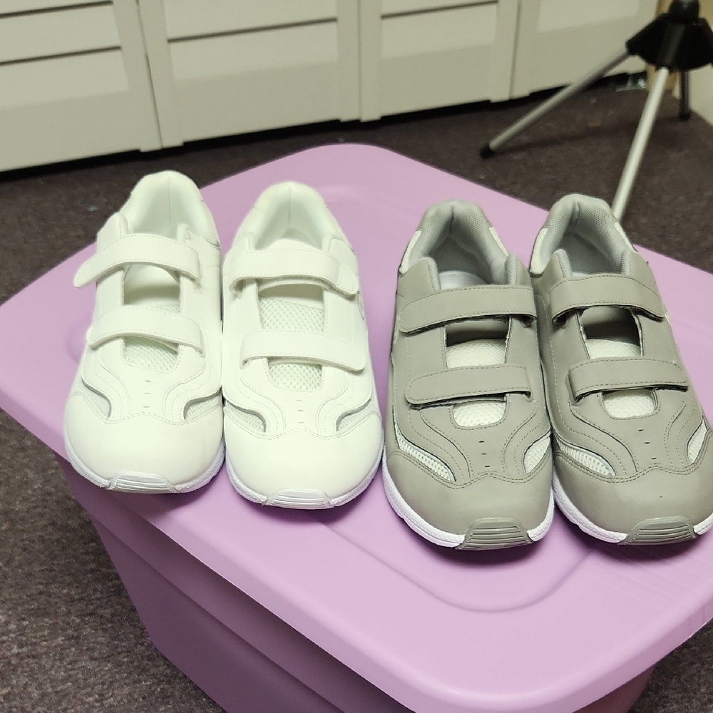 CV Sport by COMFORTVIEW White and Gray Sneakers